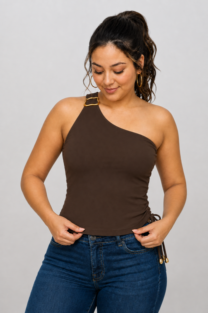 CROP TOP ASIMÉTRICO CON HEBILLA EN HOMBRO